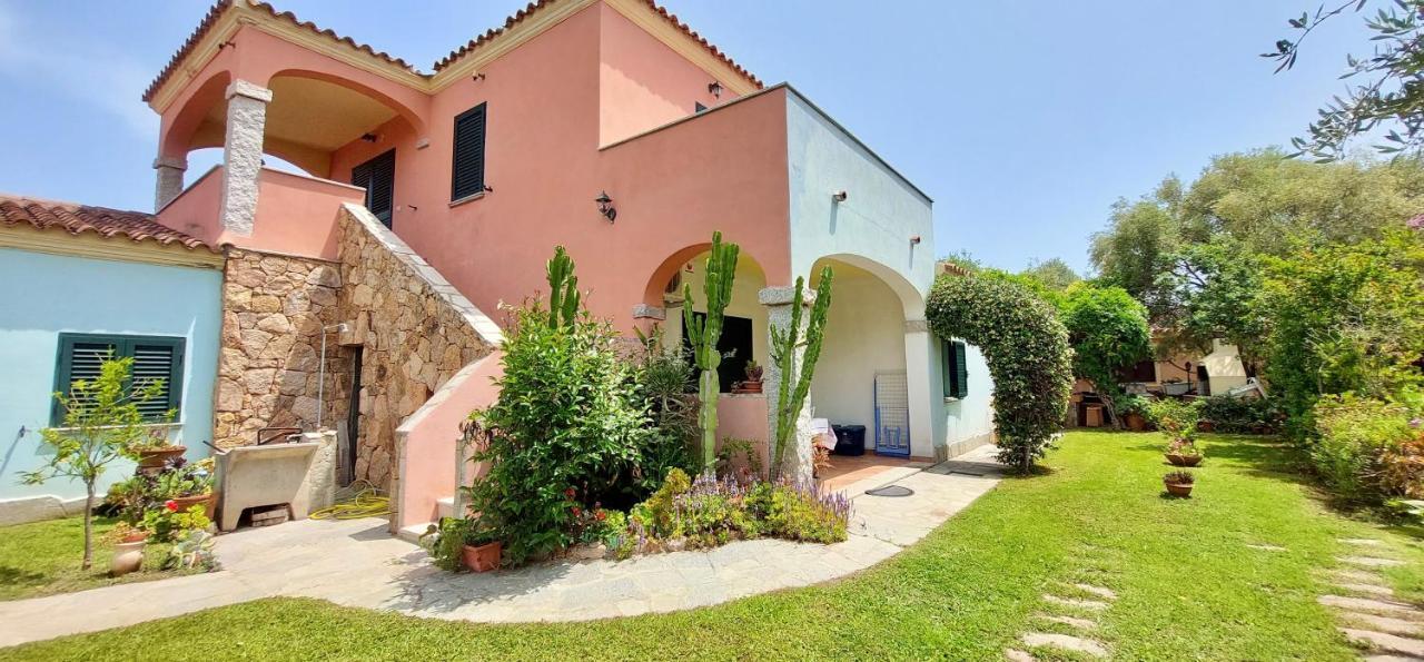 Iss Travel, La Padula - Apartments With Private Veranda And Parking San Teodoro  Kültér fotó